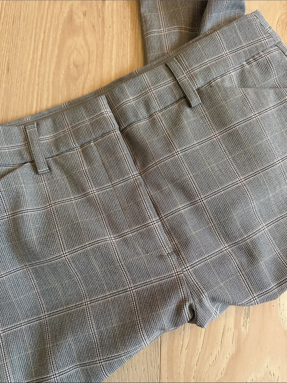 Express 3-Pair Women's Dress Pants — Black & Gray Plaid - Picture 8 of 11
